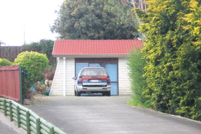 Photo of property in 16 Pokapu Place, Bethlehem, Tauranga, 3110