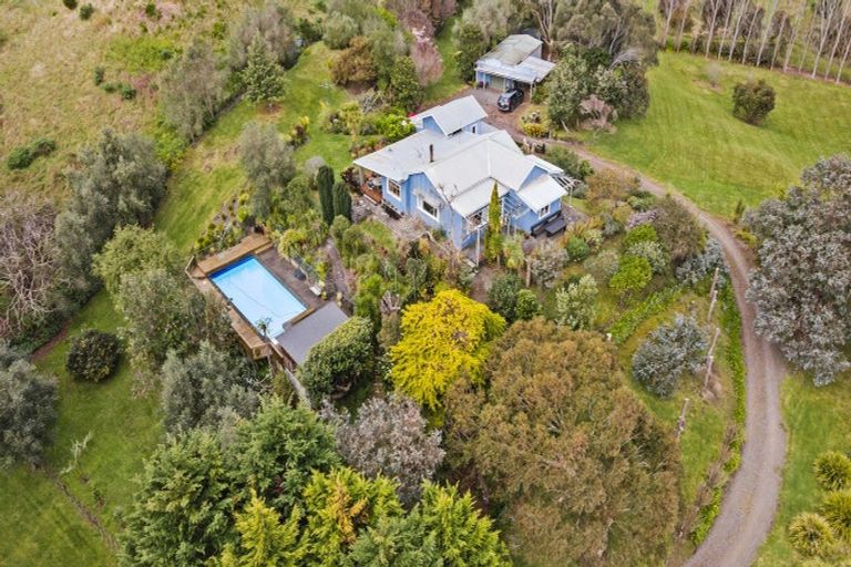 Photo of property in 41 Walkers Lane, Manakau, Levin, 5573