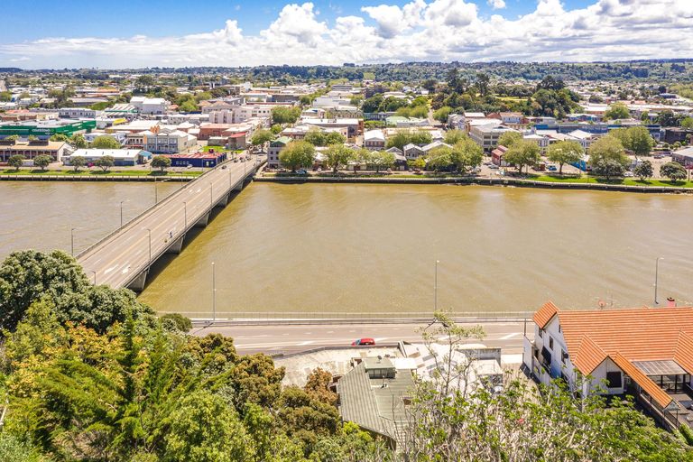 Photo of property in 30 Hipango Terrace, Durie Hill, Whanganui, 4500