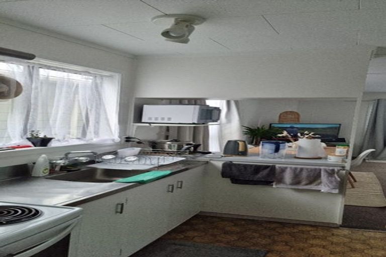 Photo of property in 55 Collins Avenue, Tawa, Wellington, 5028