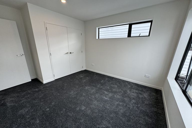 Photo of property in 1d Westall Road, New Lynn, Auckland, 0600