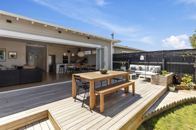 Photo of property in 10 Ava Street, Petone, Lower Hutt, 5012