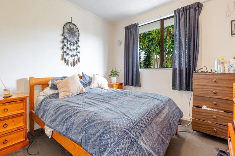 Photo of property in 25 Lilburn Crescent, Massey, Auckland, 0614