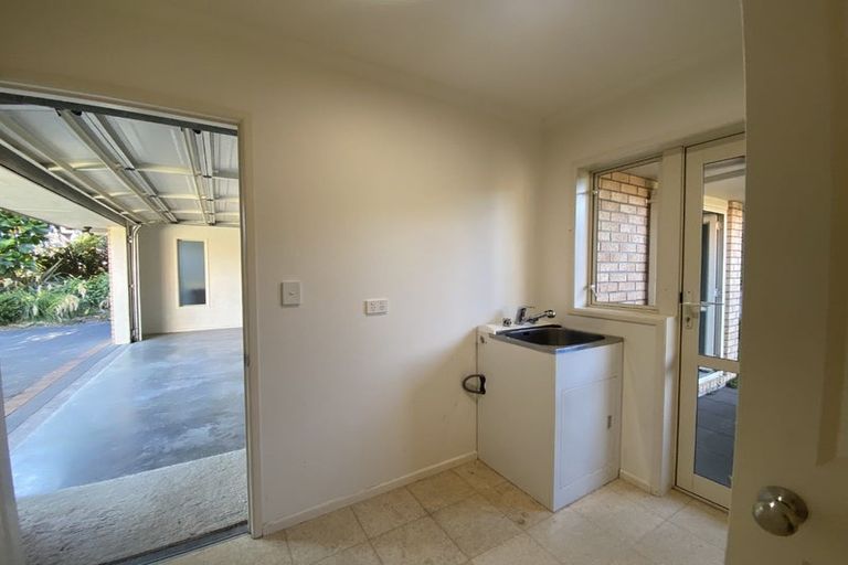 Photo of property in 58 Shelter Grove, Frankleigh Park, New Plymouth, 4310