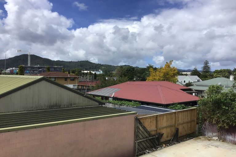 Photo of property in 17 Third Avenue, Avenues, Whangarei, 0110
