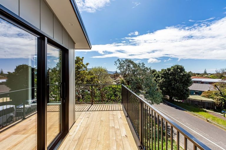 Photo of property in 115 Golf Road, Paraparaumu Beach, Paraparaumu, 5032