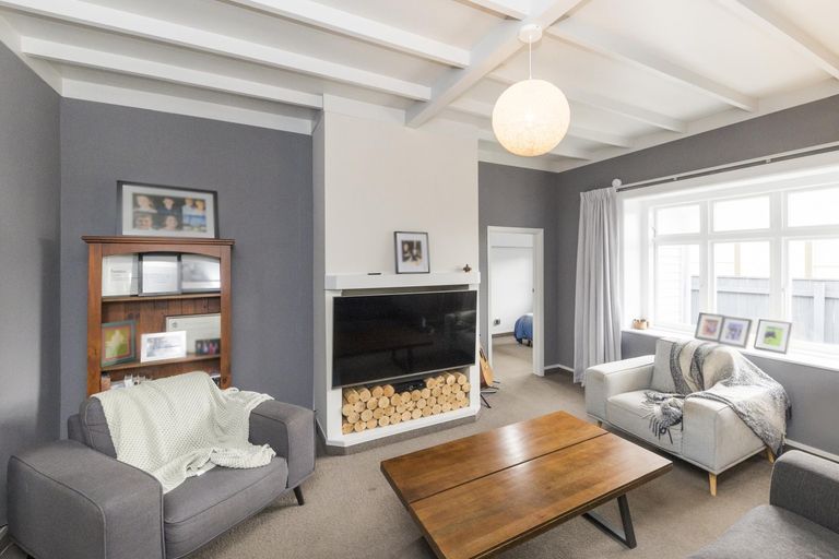 Photo of property in 126 Heretaunga Street, Palmerston North, 4414