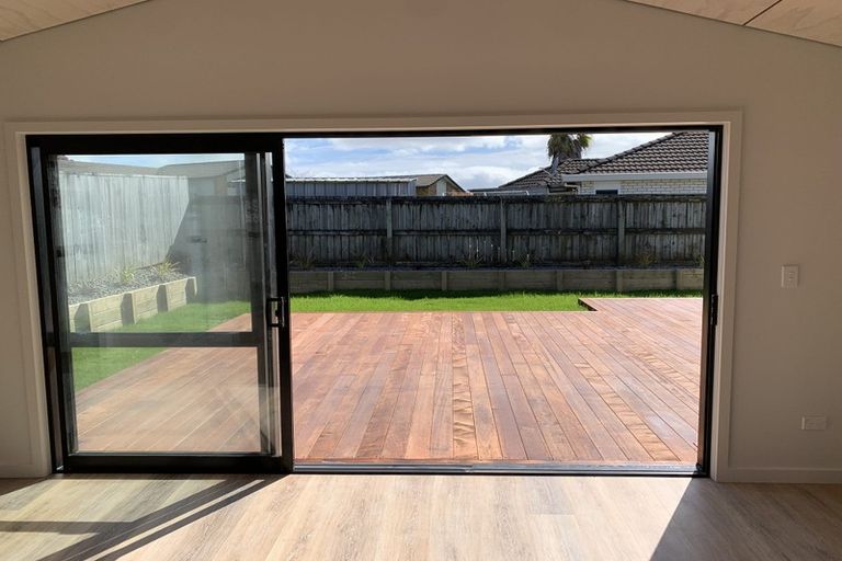 Photo of property in 11 Hamon Place, Pukehangi, Rotorua, 3015