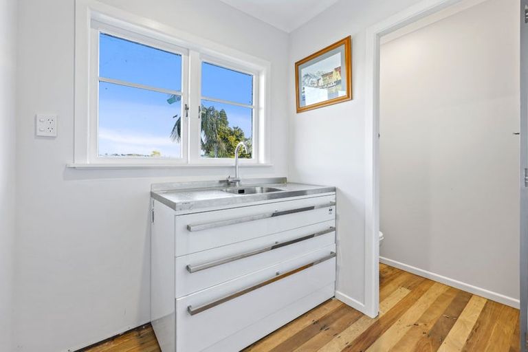 Photo of property in 38 Angelo Avenue, Howick, Auckland, 2014