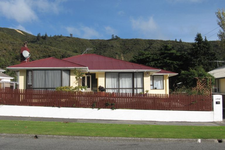 Photo of property in 196 Rata Street, Naenae, Lower Hutt, 5011