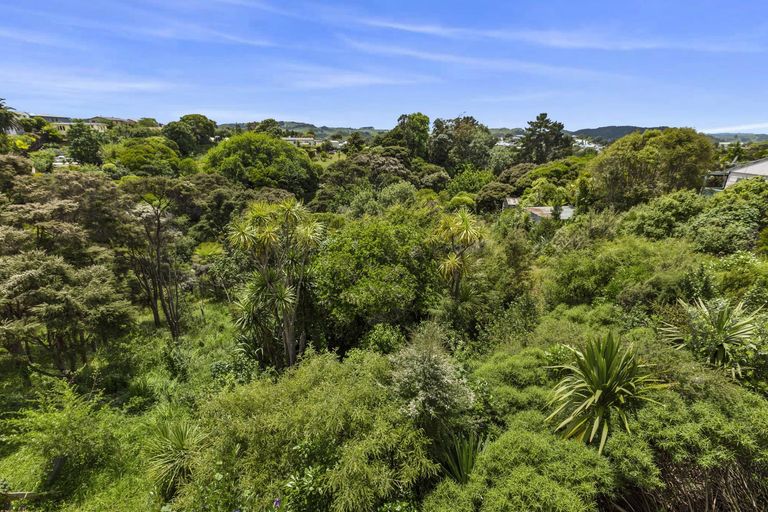 Photo of property in 8 Main Road, Raglan, 3225