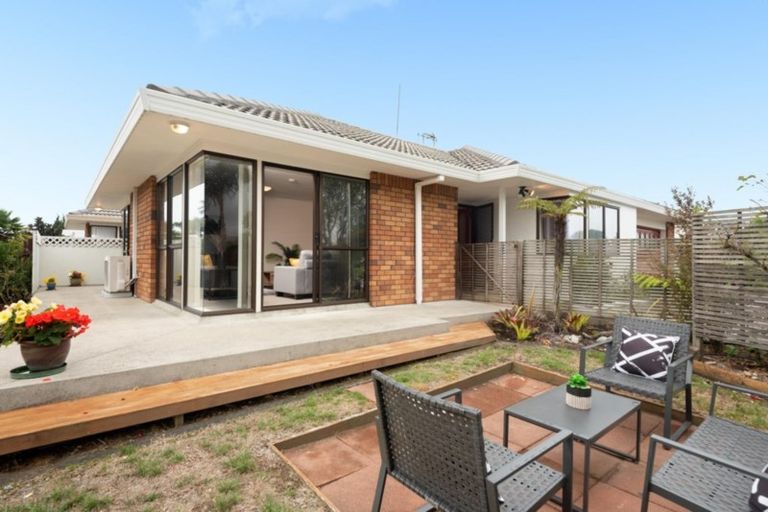 Photo of property in 1/2 Sunrise Avenue, Mount Maunganui, 3116