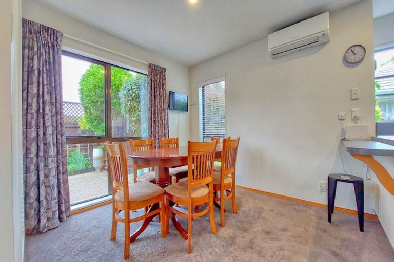 Photo of property in 2/14 Strauss Place, Somerfield, Christchurch, 8024