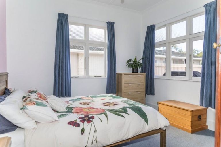 Photo of property in 22 King Street, Dannevirke, 4930