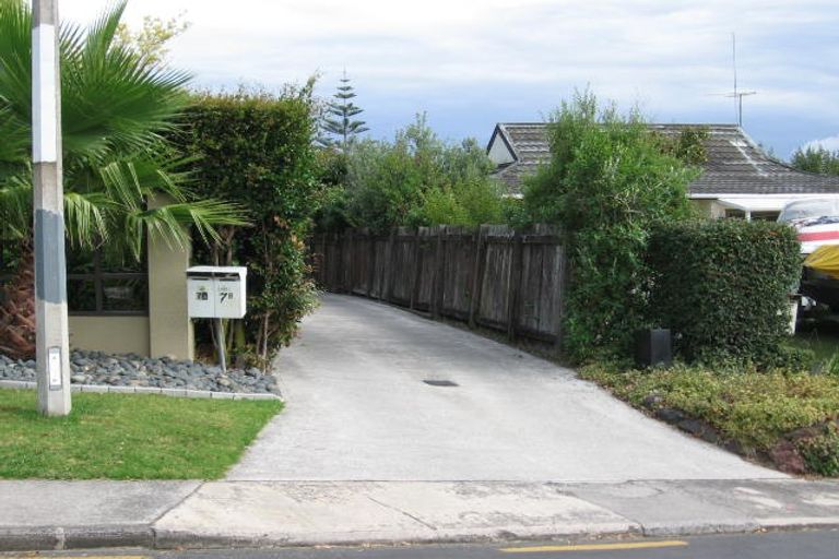 Photo of property in 7a Waiake Street, Torbay, Auckland, 0630