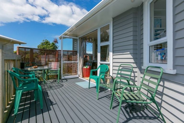 Photo of property in 49 Rosendale Avenue, Spotswood, New Plymouth, 4310