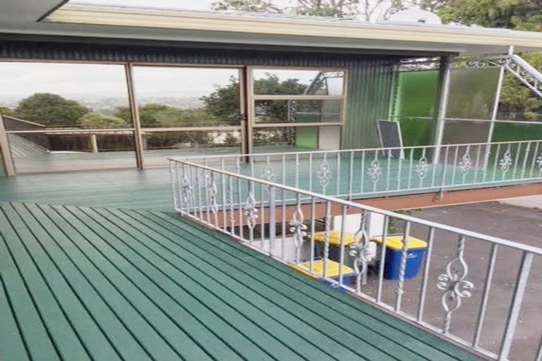 Photo of property in 287 Titirangi Road, Titirangi, Auckland, 0604