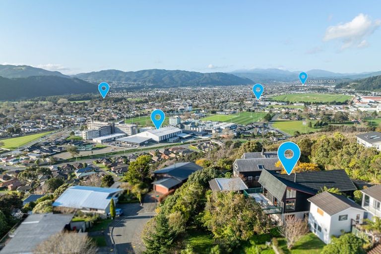 Photo of property in 4 Raynham Way, Silverstream, Upper Hutt, 5019