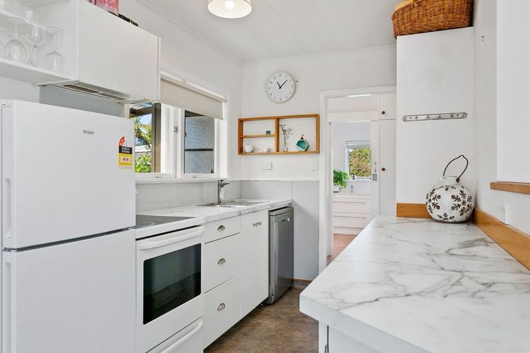 Photo of property in 21 Sunset Street, Hilltop, Taupo, 3330