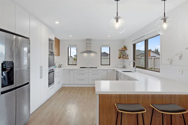 Photo of property in 52 Whitburn Avenue, Halswell, Christchurch, 8025