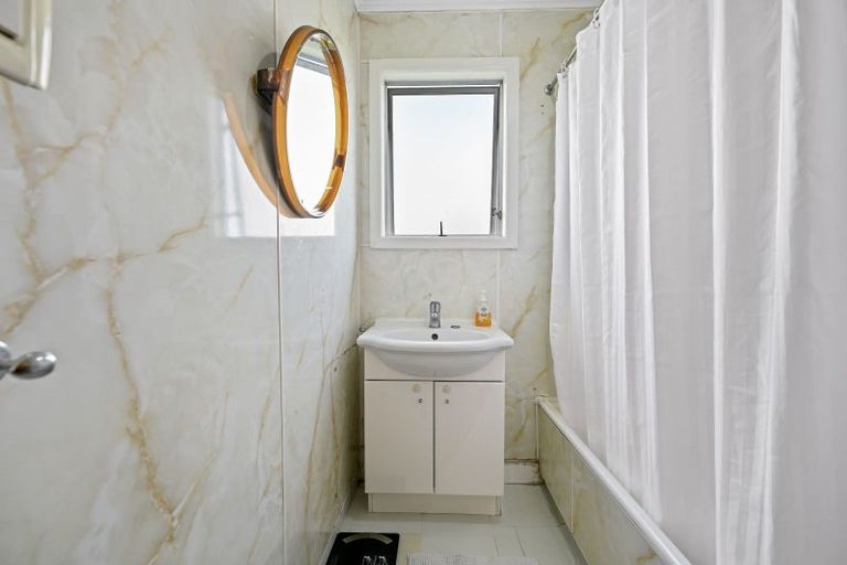 Photo of property in 21 Sunnyside Road, Nawton, Hamilton, 3200