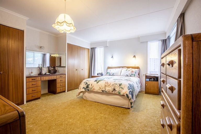 Photo of property in 17 Palliser Place, Milson, Palmerston North, 4414