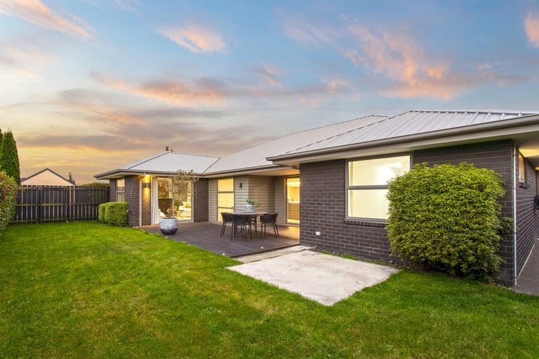 Photo of property in 37 Greenwich Street, Halswell, Christchurch, 8025