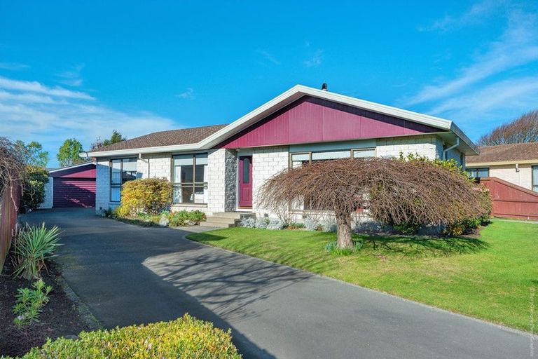 Photo of property in 21 Te Maru Place, Redwood, Christchurch, 8051