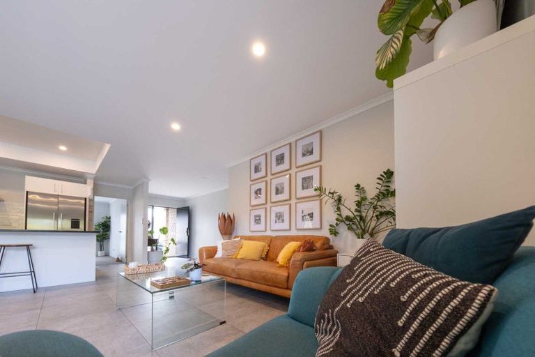 Photo of property in 14 Will Street, Huapai, Kumeu, 0810