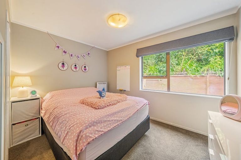 Photo of property in 26 Woolwich Close, Whitby, Porirua, 5024