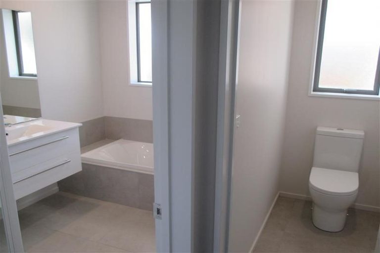 Photo of property in 14 Genoa Avenue, Rolleston, 7614