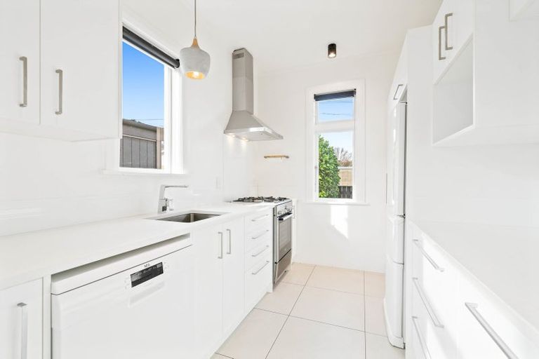 Photo of property in 17 Rotherham Terrace, Miramar, Wellington, 6022