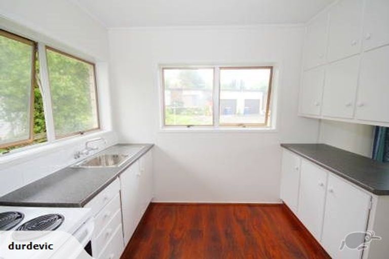 Photo of property in 2/61 Chartwell Avenue, Glenfield, Auckland, 0629