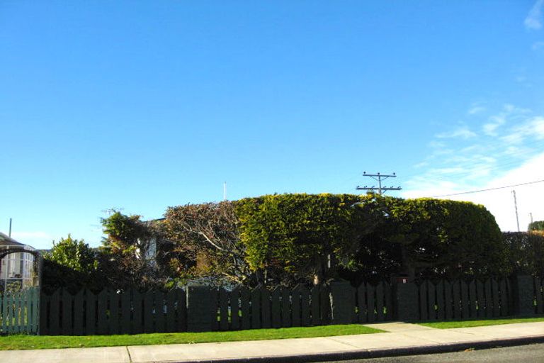 Photo of property in 3 Fraser Street, Waikiwi, Invercargill, 9810