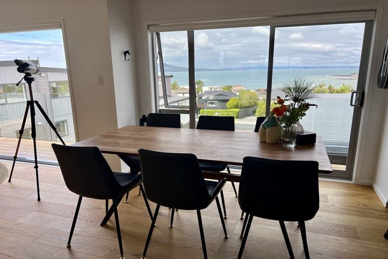 Photo of property in 3/3 Marama Street, Castor Bay, Auckland, 0620