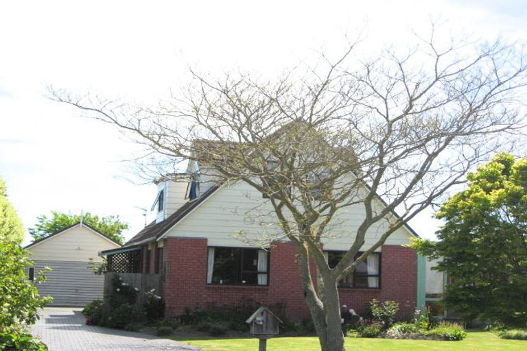 Photo of property in 25 Westfield Avenue, Templeton, Christchurch, 8042