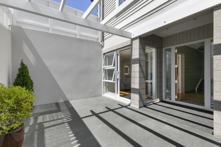 Photo of property in 61a Cashmere Avenue, Khandallah, Wellington, 6035