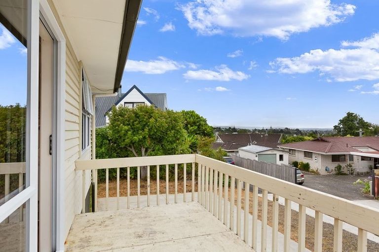 Photo of property in 14a Kaipatiki Road, Glenfield, Auckland, 0629