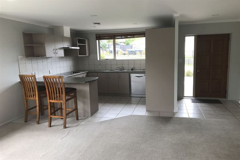 Photo of property in 4 Nykki Place, Papakura, 2110