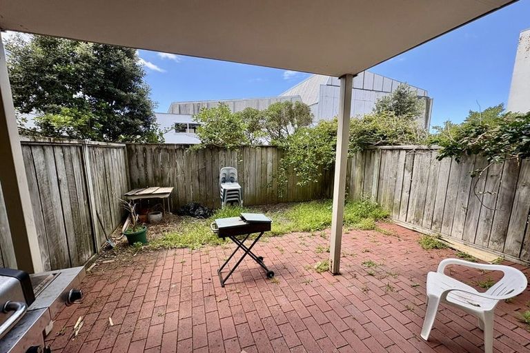 Photo of property in Marrakech Cafe, 25/305 Evans Bay Parade, Hataitai, Wellington, 6021