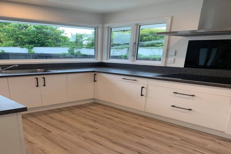 Photo of property in 10 Condell Avenue, Papanui, Christchurch, 8053