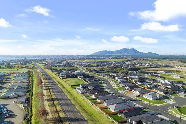 Photo of property in 98a Harakeke Drive, Wharewaka, Taupo, 3330