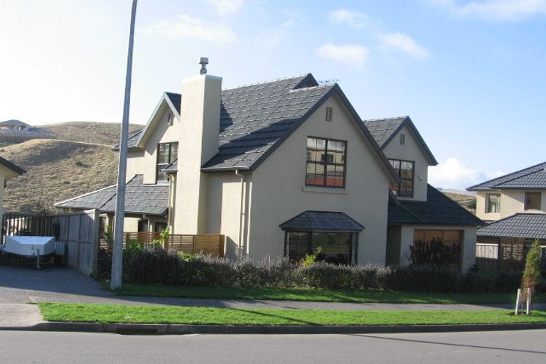 Photo of property in 52 Amesbury Drive, Churton Park, Wellington, 6037