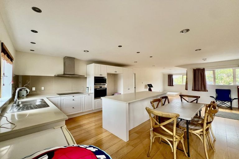 Photo of property in 19a Nile Road, Milford, Auckland, 0620