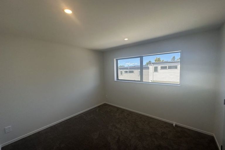 Photo of property in 19 Chislehurst Street, Henderson, Auckland, 0612