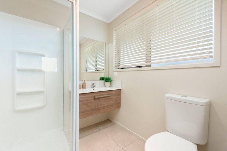 Photo of property in 12 Oka Street, Papamoa Beach, Papamoa, 3118