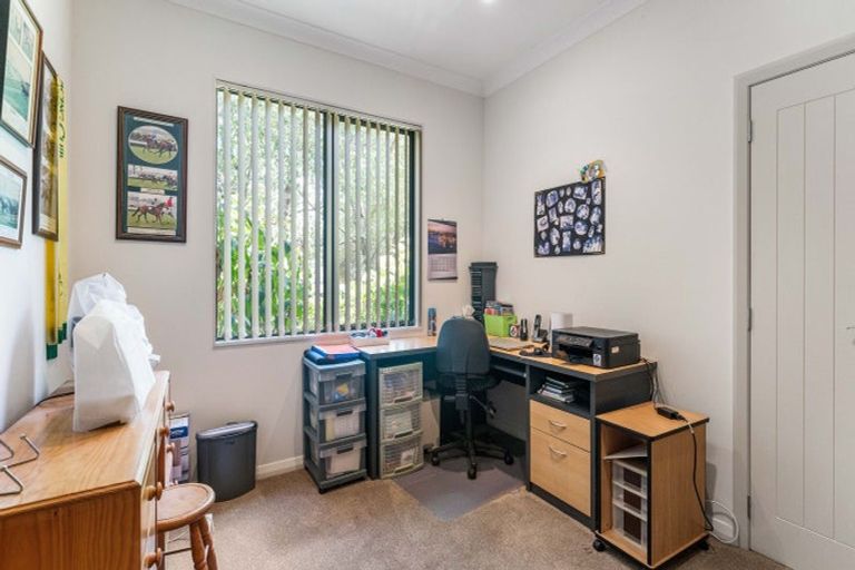 Photo of property in 65 Ernest George Drive, Karaka, Papakura, 2580