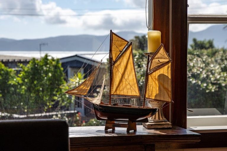 Photo of property in 33 Tainui Street, Raumati Beach, Paraparaumu, 5032