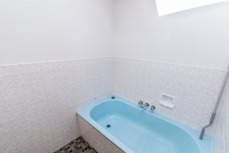 Photo of property in 39 Lucknow Terrace, Khandallah, Wellington, 6035