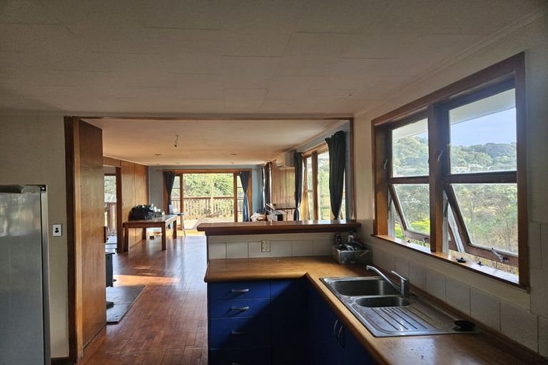 Photo of property in 6 Takutai Road, Pukerua Bay, 5026